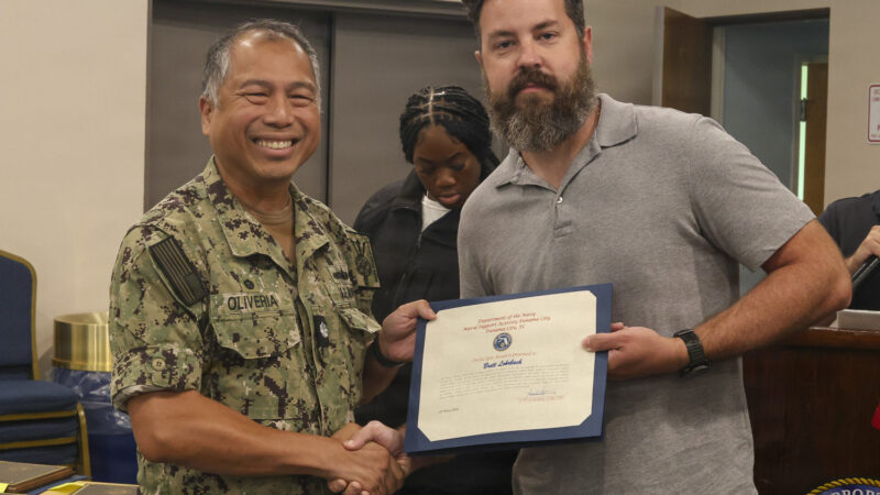 verify navy officer rank — U.S. Navy photo (DVIDS)