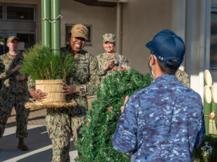 U.S. Navy and JMSDF Holiday Cultural Exchange